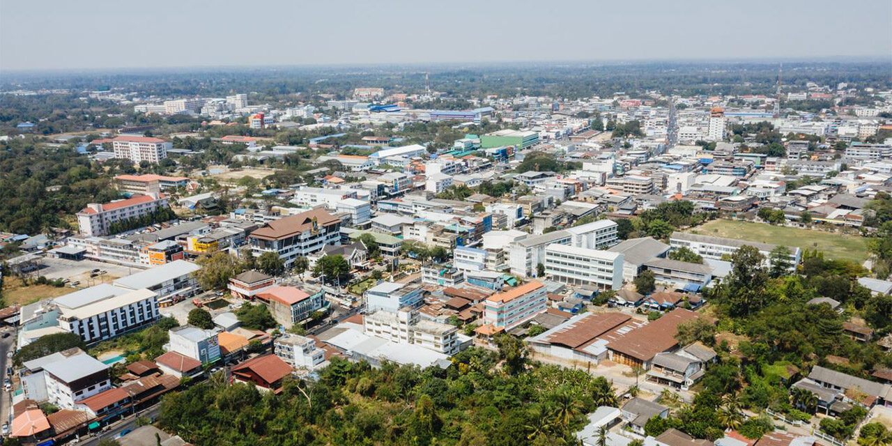 Sisaket, Thailand: En Skattekiste af Kultur, Historie og Naturskønhed